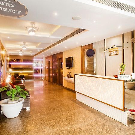 Hotel Poonam Plaza Agra  Extérieur photo