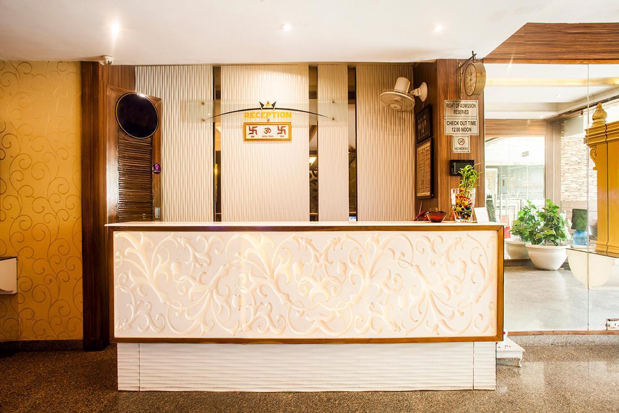 Hotel Poonam Plaza Agra  Extérieur photo