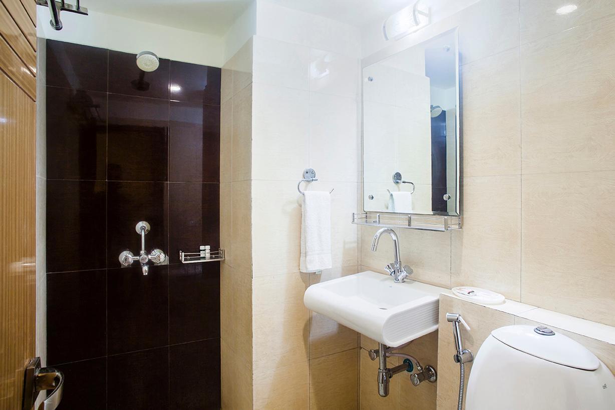Hotel Poonam Plaza Agra  Extérieur photo