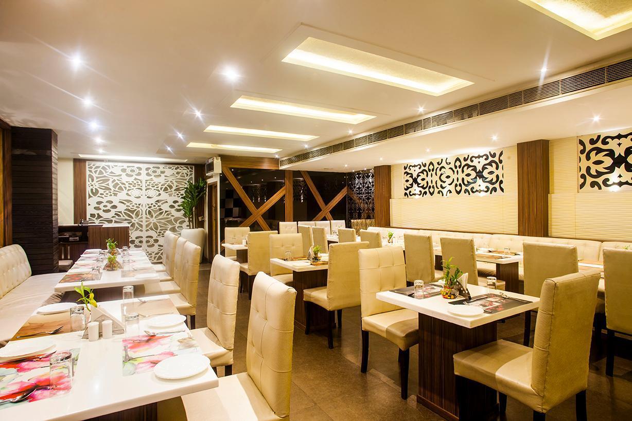 Hotel Poonam Plaza Agra  Extérieur photo