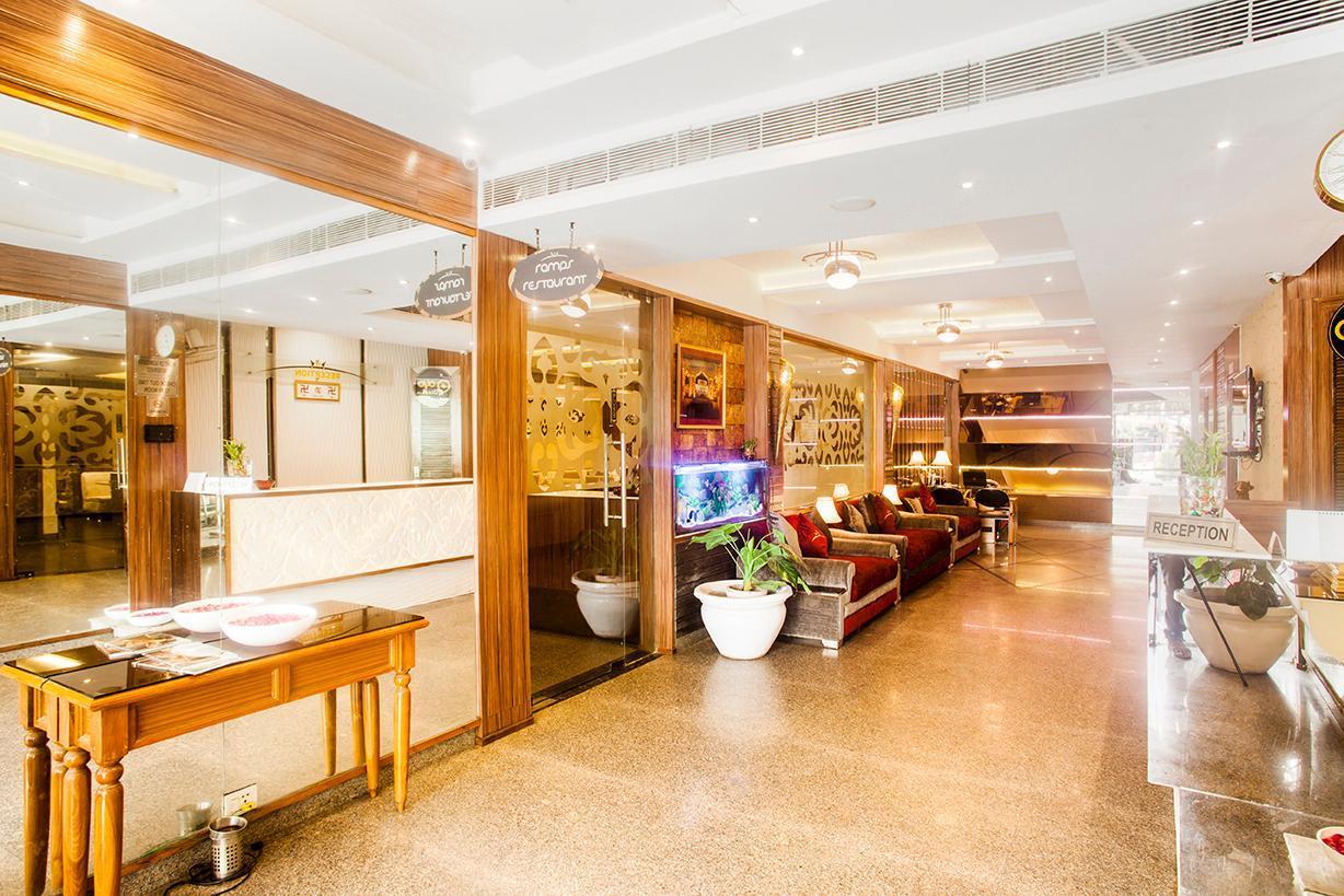 Hotel Poonam Plaza Agra  Extérieur photo